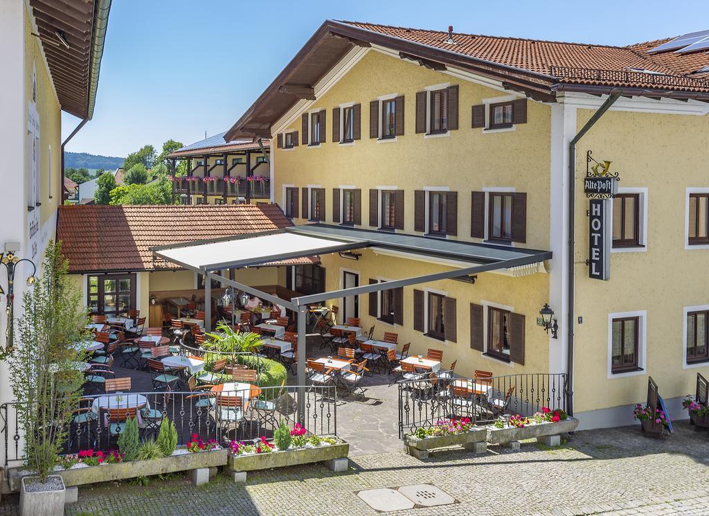 Graefliches Hotel Alte Post 바트 비른바흐 외부 사진